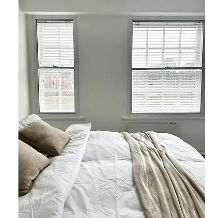 Riverside Modern One Bedroom Apartment London Exterior photo